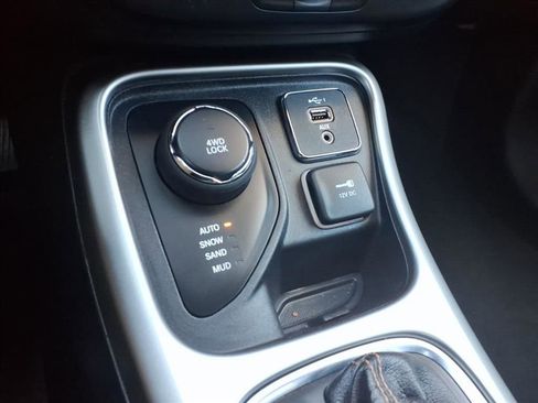 Used 2021 Jeep Compass Latitude w/ Convenience Group image 17