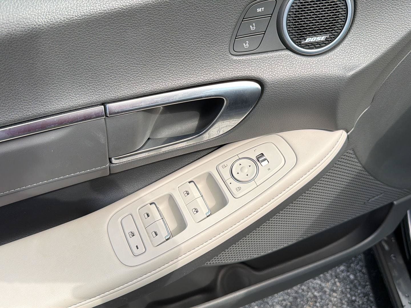 Used 2023 Hyundai Sonata Limited FWD image 34