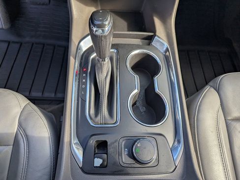 Used 2018 Chevrolet Traverse LT w/ LPO, 'HIT The Road' Package image 27