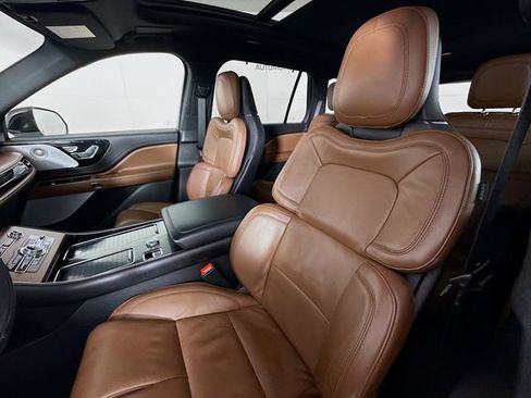 Used 2022 Lincoln Aviator Reserve w/ Equipment Group 201A image 21