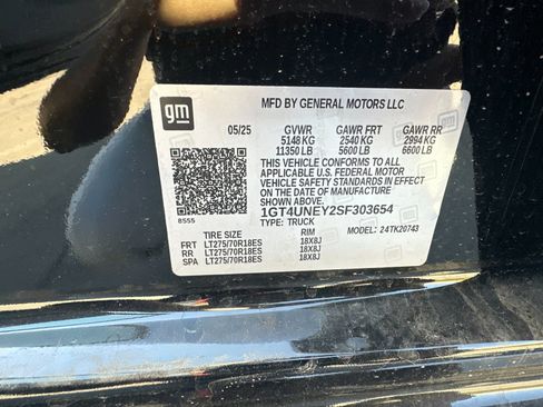 New 2025 GMC Sierra 2500 SLT w/ SLT Premium Package image 27