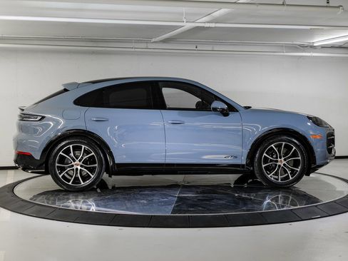 New 2026 Porsche Cayenne GTS AWD/4WD image 8