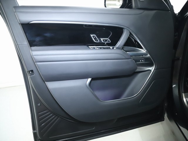 Certified 2023 Land Rover Range Rover SE AWD/4WD image 33