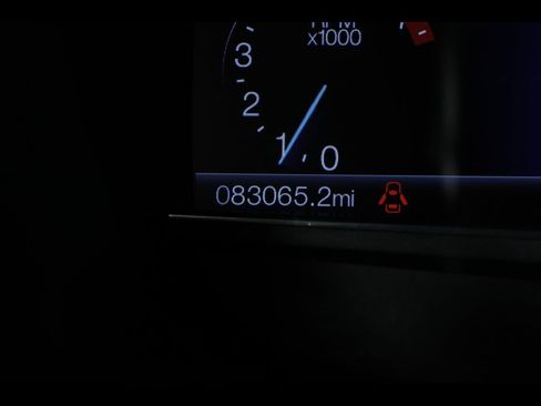 Used 2017 Ford Explorer XLT w/ Equipment Group 202A image 19