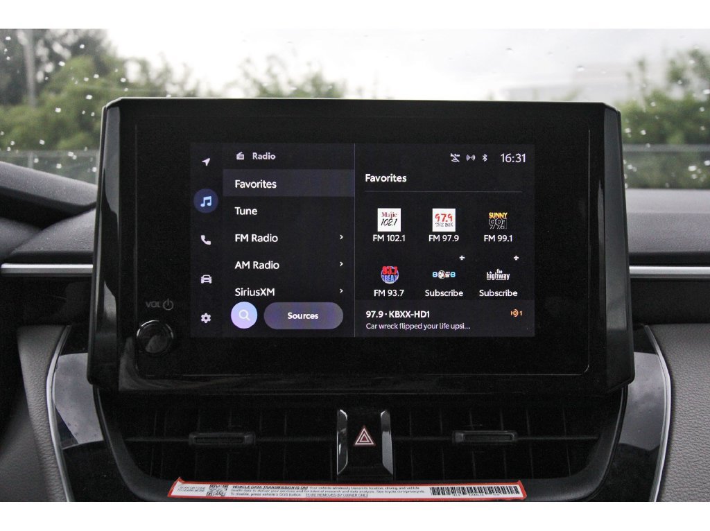 Used 2025 Toyota Corolla LE FWD image 26
