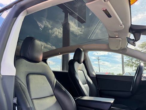 Used 2020 Tesla Model Y Long Range AWD/4WD image 15