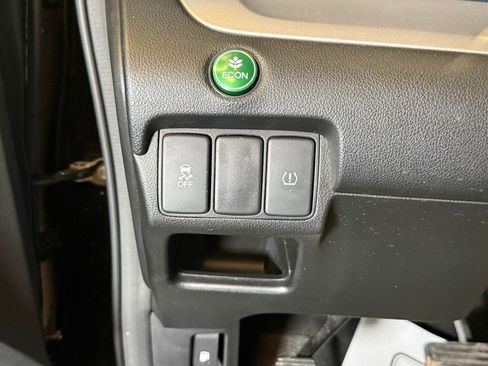 Used 2014 Honda CR-V LX image 16