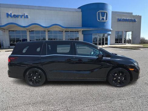 Used 2024 Honda Odyssey Sport image 5