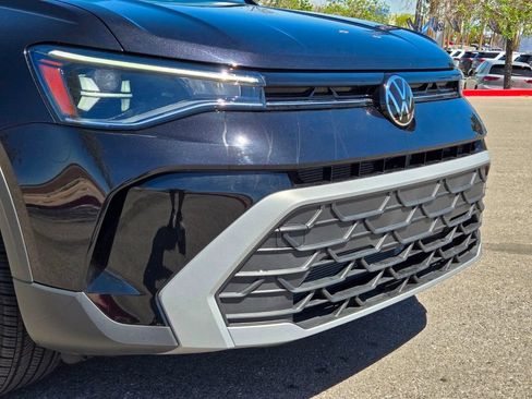 Used 2025 Volkswagen Taos S FWD image 2