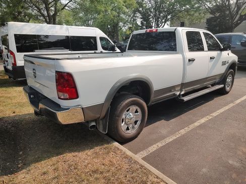 Used 2018 RAM 2500 Tradesman w/ Chrome Appearance Group AWD/4WD image 8