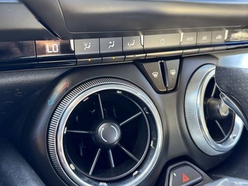 Used 2018 Chevrolet Camaro SS image 43