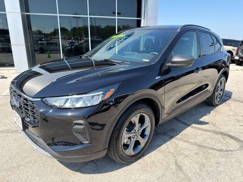 Used 2025 Ford Escape ST-Line w/ Equipment Group 301A FWD image 3