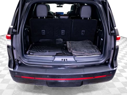 Used 2022 Lincoln Navigator Black Label AWD/4WD image 34
