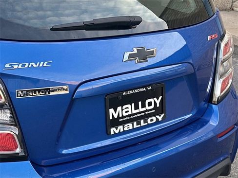 Used 2020 Chevrolet Sonic LT w/ LPO, Performance Package image 7