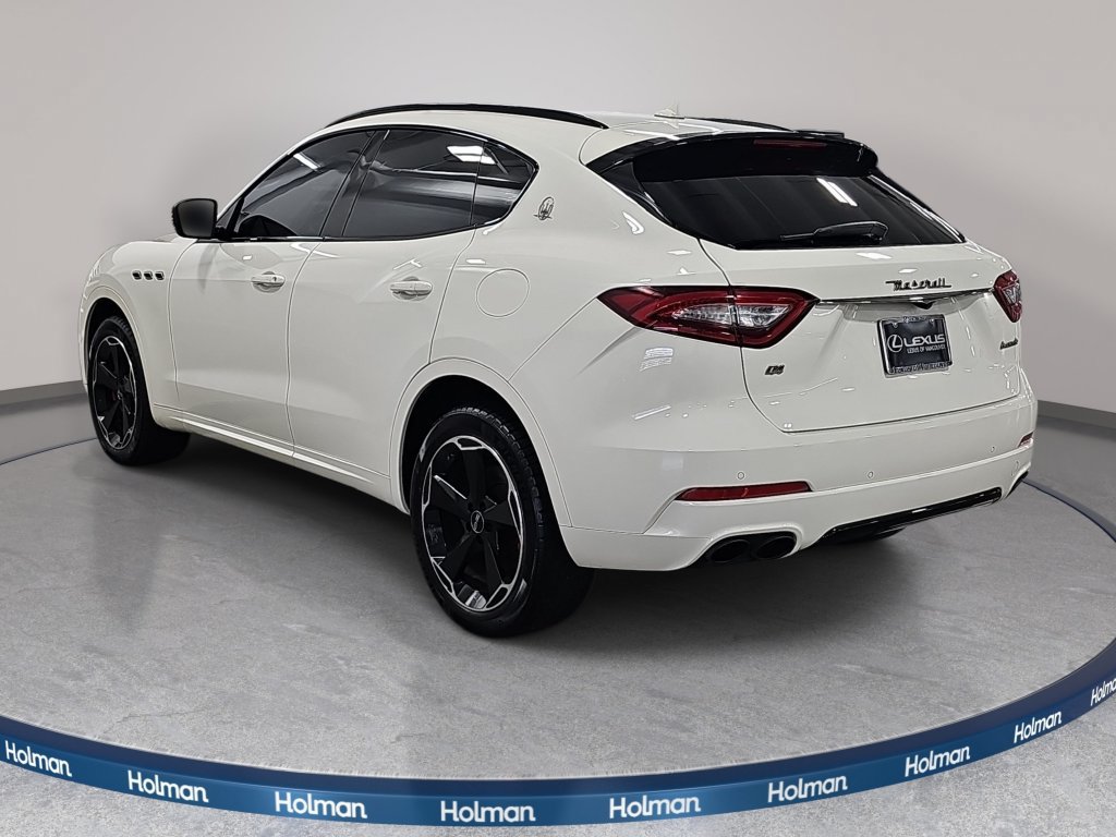 Used 2020 Maserati Levante AWD/4WD image 8