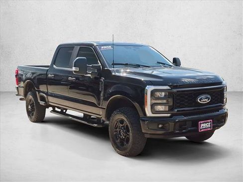 Certified 2023 Ford F250 XL w/ STX Appearance Package AWD/4WD image 3