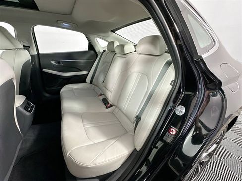 Used 2022 Hyundai Sonata Limited w/ Cargo Package image 28