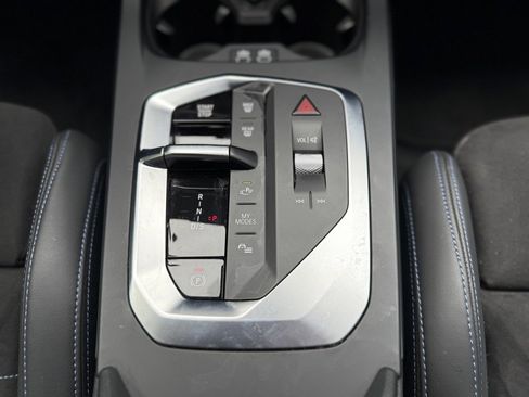 Used 2025 BMW M235i xDrive w/ M Performance Package image 15