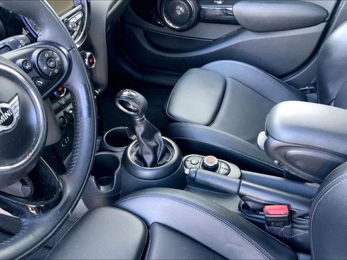 Used 2018 MINI Cooper S FWD image 16