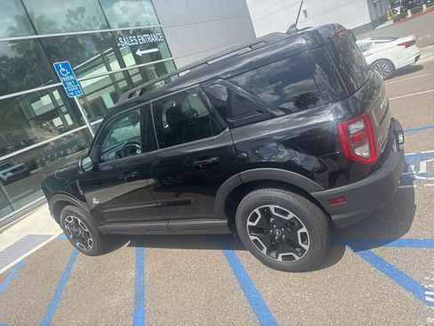 Used 2024 Ford Bronco Sport Outer Banks w/ Tech Package image 8