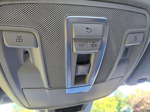 Used 2015 Mercedes-Benz ML 400 ML 400 AWD 4MATIC 4dr SUV image 32