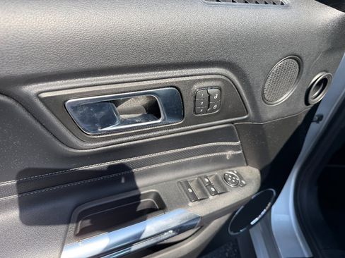 Used 2019 Ford Mustang GT Premium w/ Equipment Group 401A RWD image 42