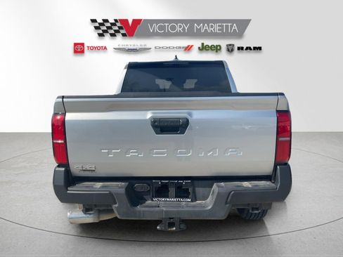 Used 2024 Toyota Tacoma SR image 4