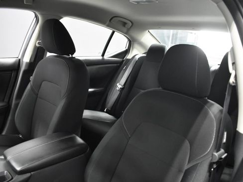 Certified 2025 Nissan Sentra S FWD image 16