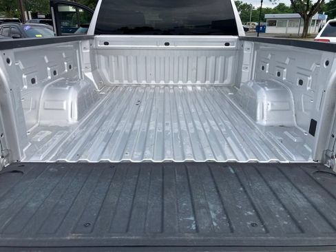 Used 2022 Chevrolet Silverado 1500 W/T w/ WT Value Package AWD/4WD image 26