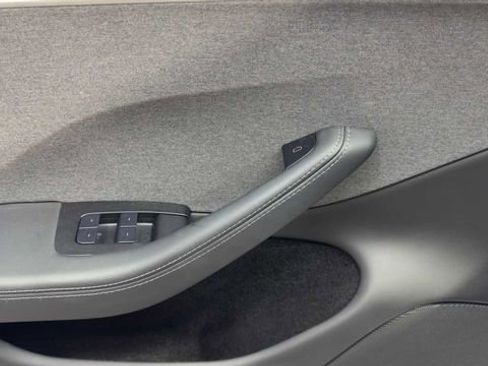 Used 2024 Tesla Model 3 Standard Range RWD image 20