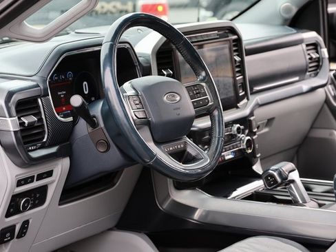 Used 2021 Ford F150 Limited image 17