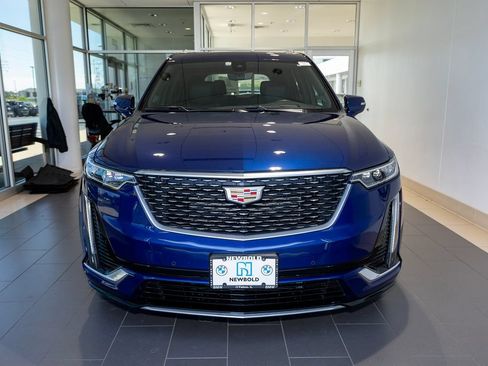 Used 2024 Cadillac XT6 Premium Luxury w/ Technology Package AWD/4WD image 12
