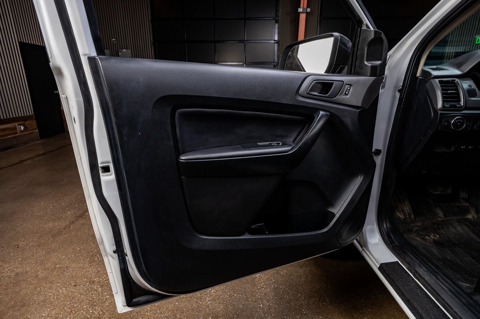 Used 2023 Ford Ranger XL RWD image 32