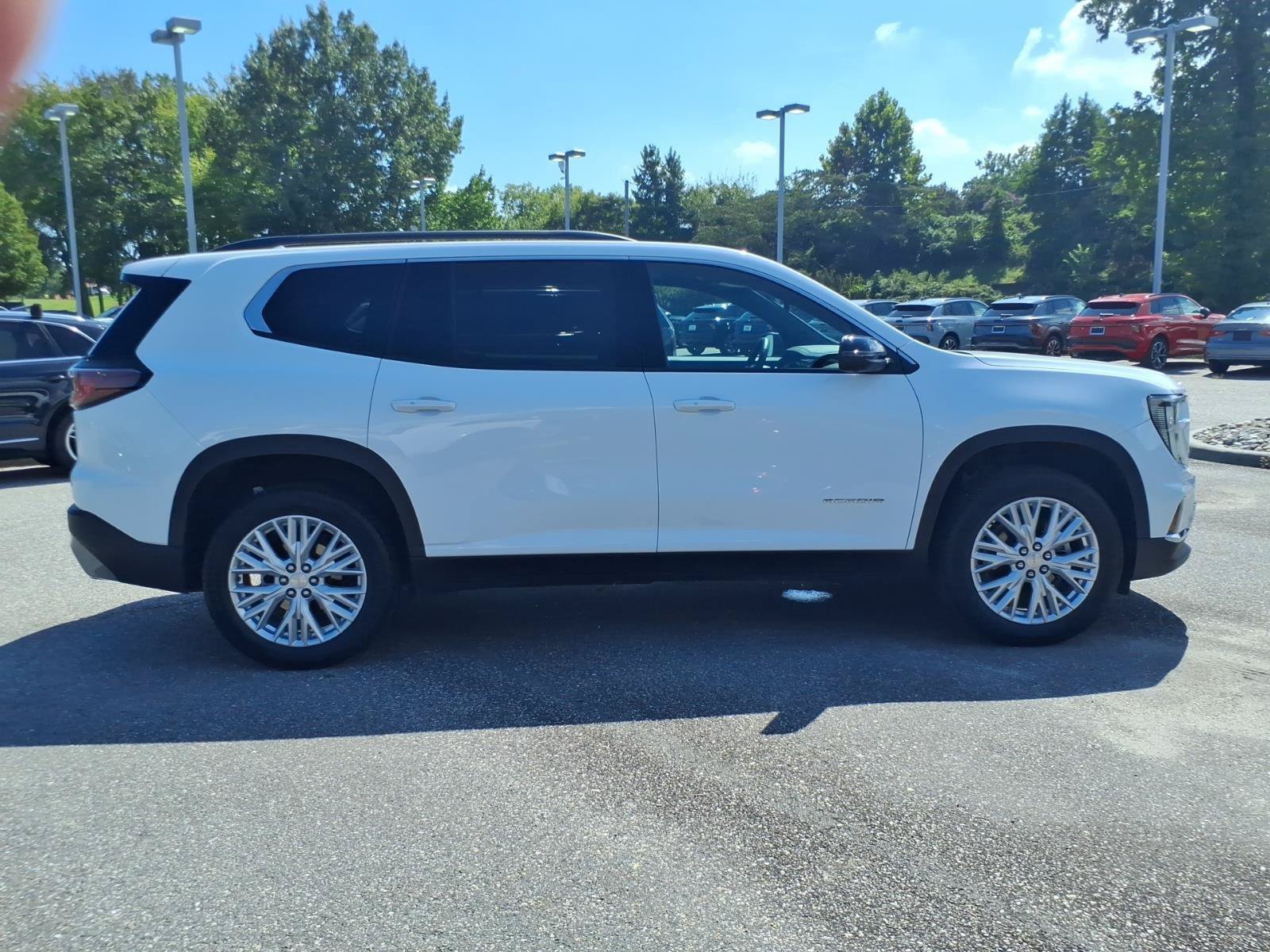 Used 2026 GMC Acadia Elevation w/ Elevation Premium Package AWD/4WD image 7