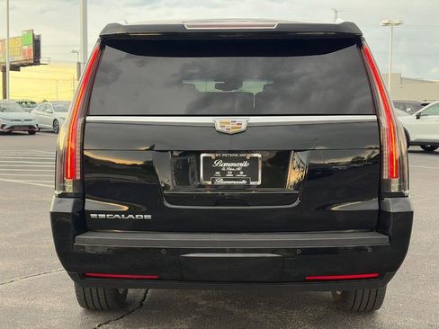 Used 2016 Cadillac Escalade ESV Platinum AWD/4WD image 6