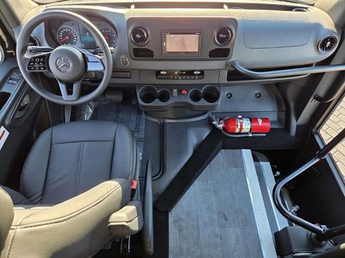 New 2024 Mercedes-Benz Sprinter 3500 image 19