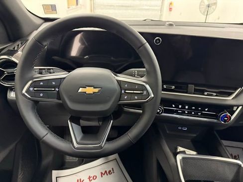 New 2026 Chevrolet Equinox LT image 17