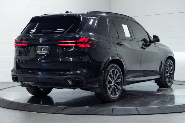 Certified 2025 BMW X5 xDrive40i w/ M Sport Package AWD/4WD image 10