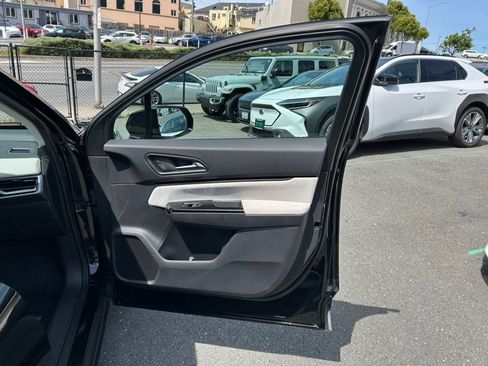 Used 2024 Honda Prologue EX image 44