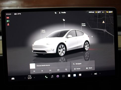 Used 2023 Tesla Model Y Long Range image 20