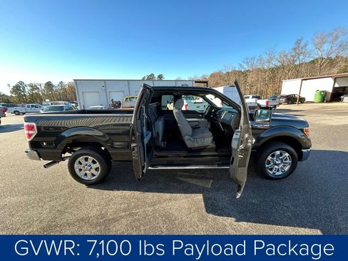 Used 2014 Ford F150 XLT w/ XLT Chrome Package image 15