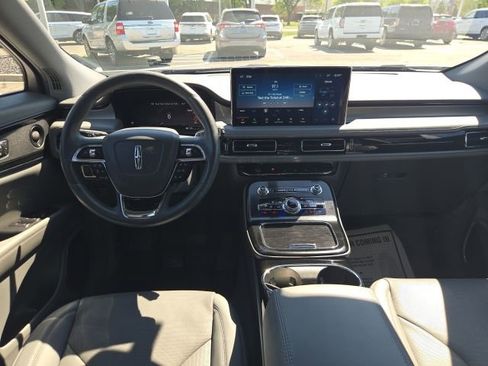 Used 2021 Lincoln Nautilus Reserve FWD image 27