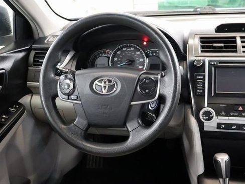 Used 2012 Toyota Camry SE image 13
