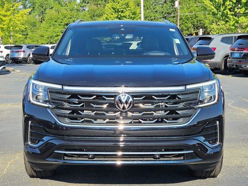 Certified 2025 Volkswagen Atlas Cross Sport SEL Premium R-Line AWD/4WD image 9