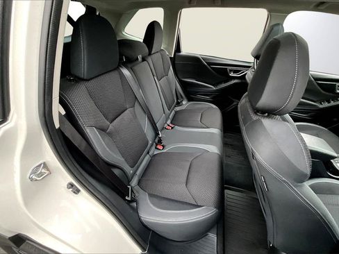 Used 2023 Subaru Forester Premium image 22
