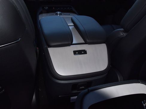 New 2025 Lincoln Navigator Reserve w/ Jet Appearance Package image 19