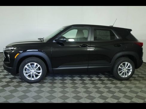 New 2026 Chevrolet TrailBlazer LS w/ LS Convenience Package FWD image 12