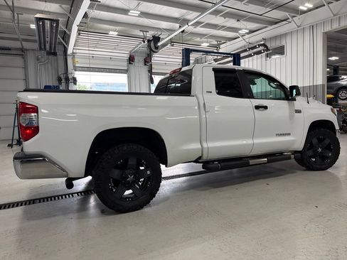 Used 2018 Toyota Tundra SR5 w/ SR5 Upgrade Package AWD/4WD image 13