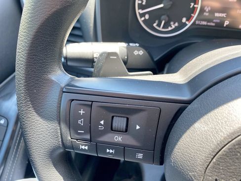Used 2024 Nissan Rogue SV AWD/4WD image 21