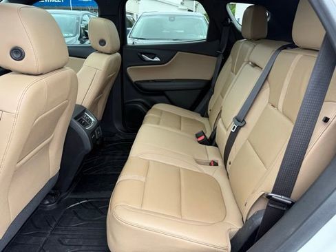 Used 2023 Chevrolet Blazer Premier w/ Enhanced Convenience Package image 15